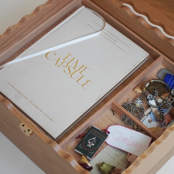 The 2-in-1 Keepsake Case