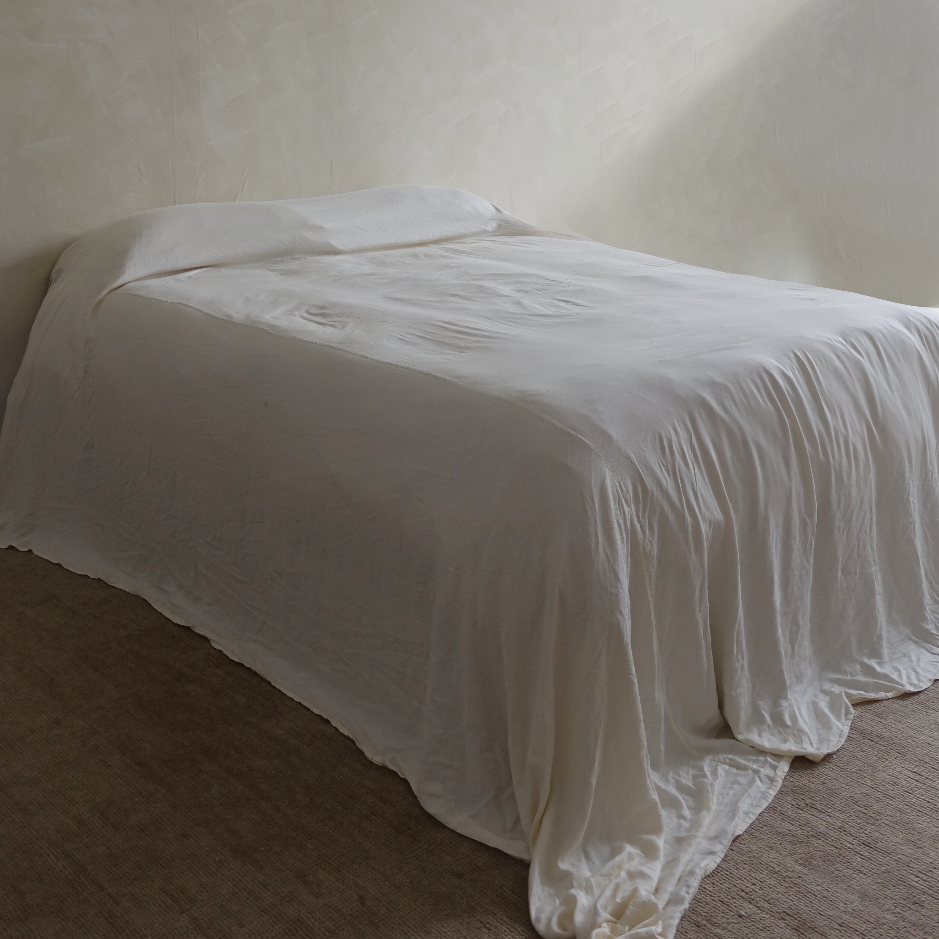 Curio Blvd | Full Coverage Bamboo Bed Cover