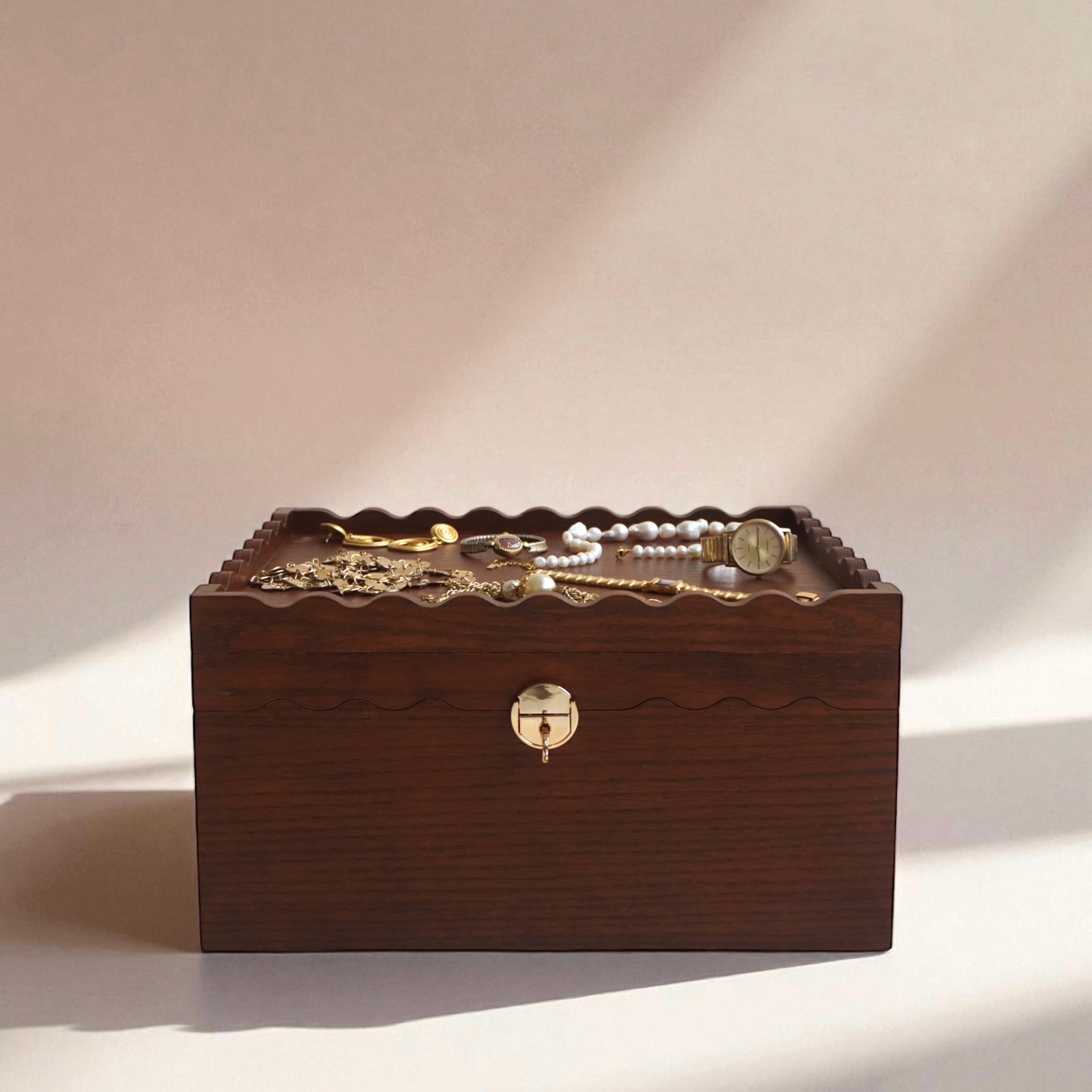 Curio Blvd The 2-in-1 Keepsake Case Edition 2
