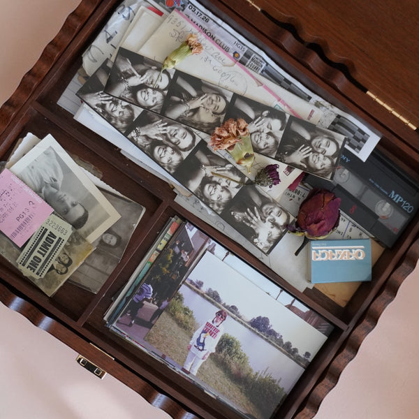 The 2-in-1 Keepsake Case