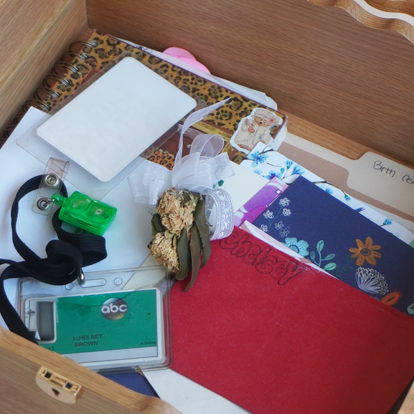 The 2-in-1 Keepsake Case